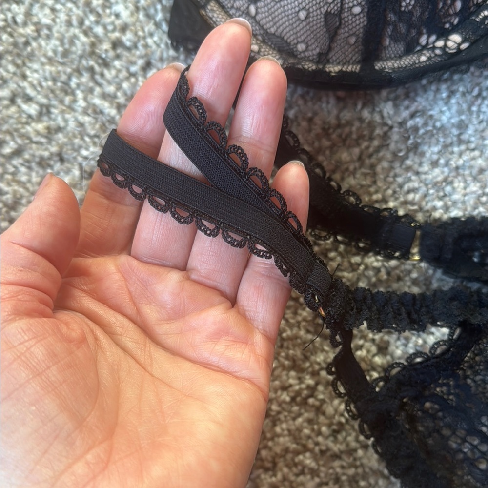 Adore Me Set - Picture 4 of 13